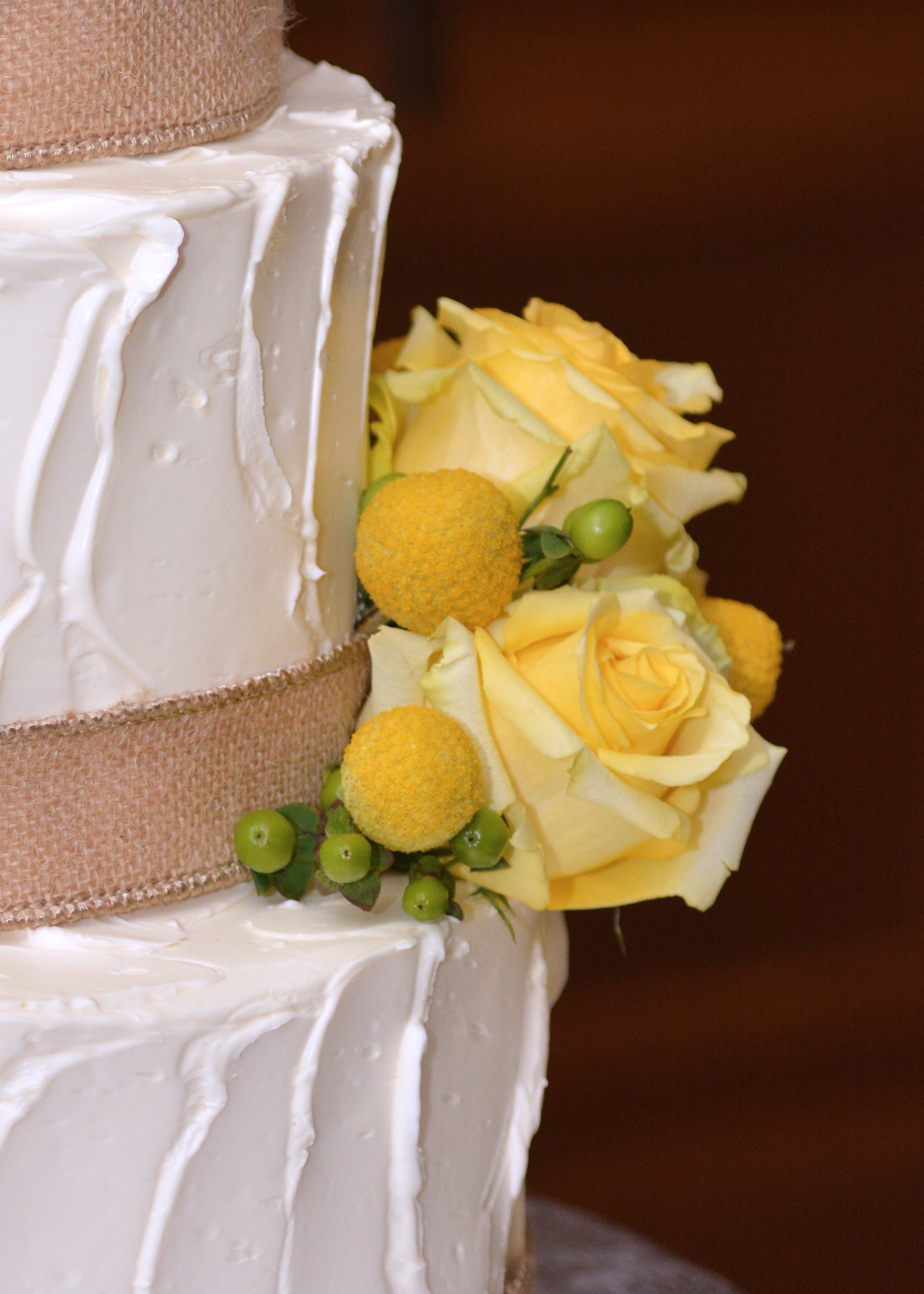 weddings-details-yellow-roses-dunstable-ma